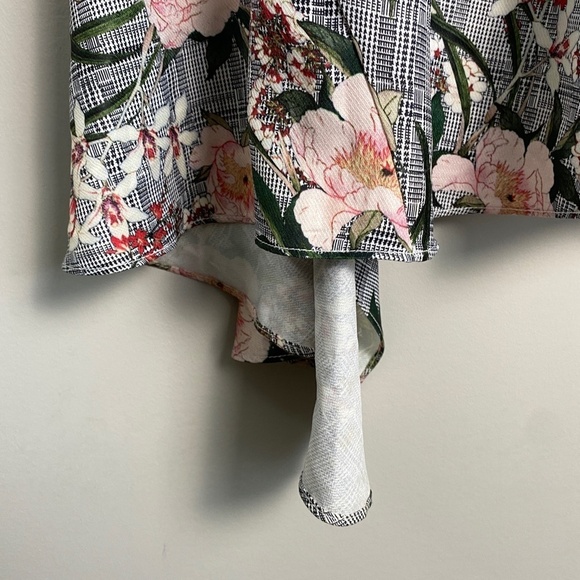 2Xtremz Womens Multi Floral Print Asymmetrical Maxi Skirt Size Large Cottagecore - Picture 2 of 15